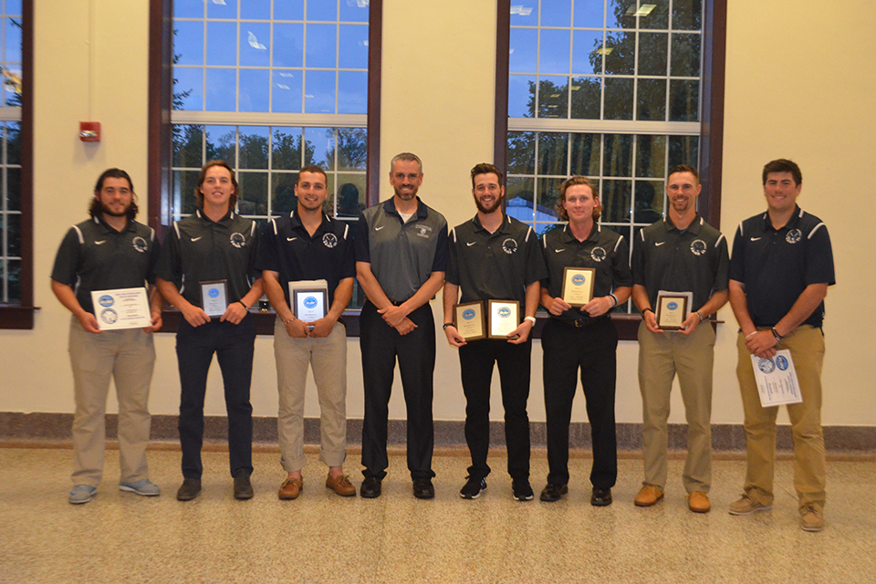 Bischel Named GLIAC Coach Of The Year; Timberwolves Place Seven On All-GLIAC Teams