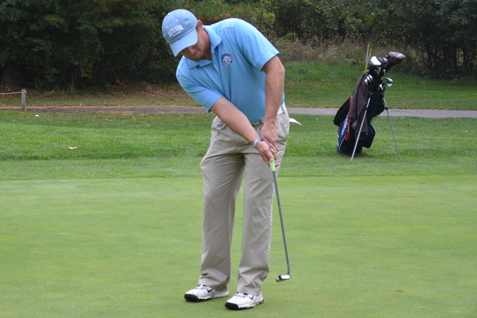 Men's Golf Ties For 22nd At The Jewell
