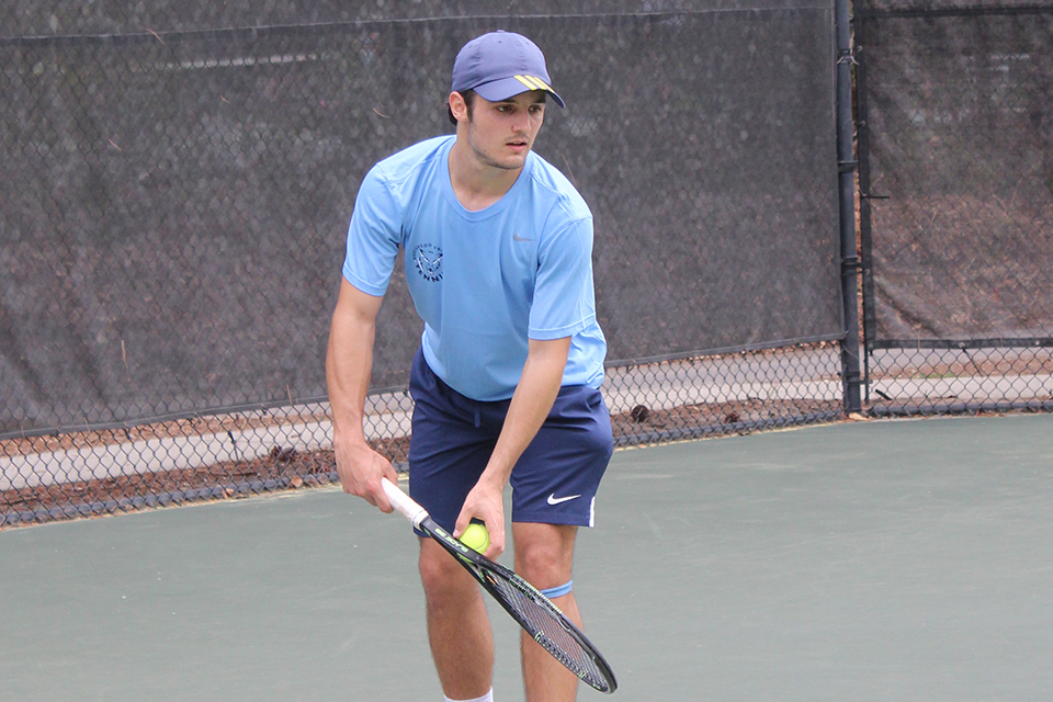 Men's Tennis Picks Up 6-3 Win At Grand Valley State