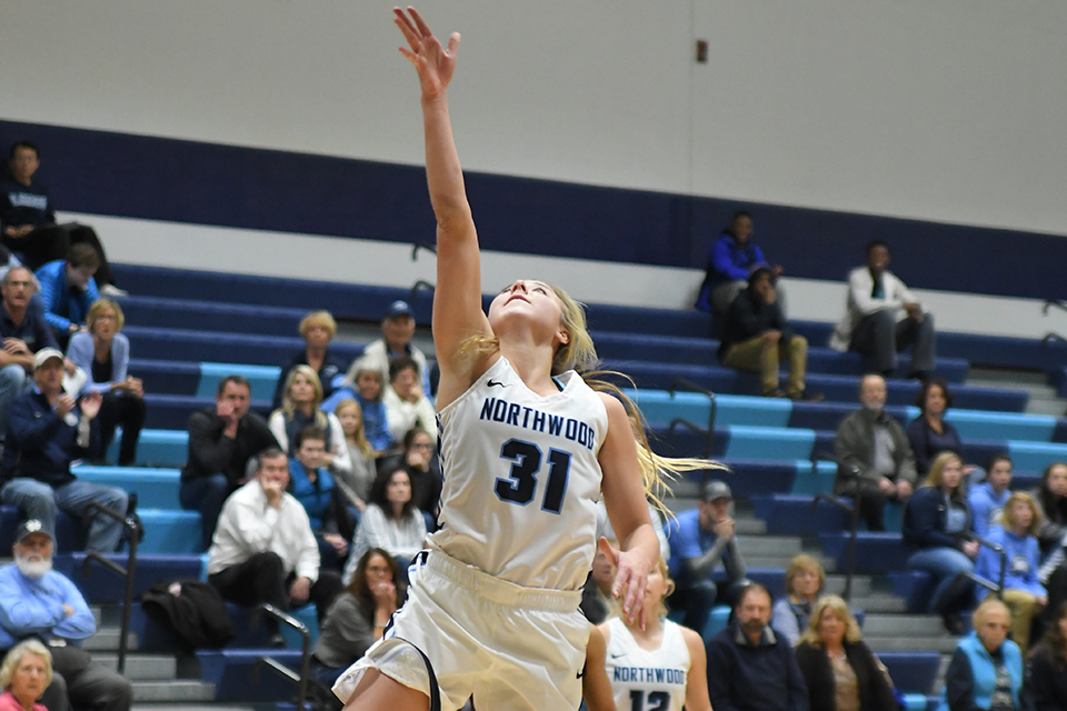 Women's Basketball Defeats Lewis As Maddy Seeley Reaches the 1,000 Point Milestone
