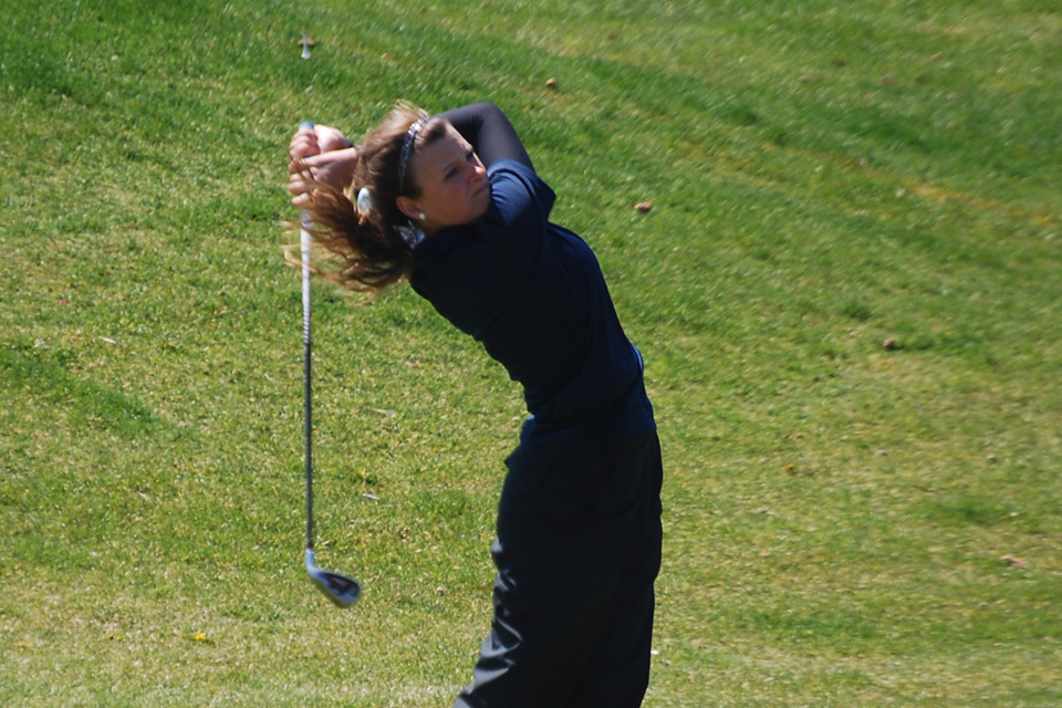 Women's Golf Places Eighth At GVSU