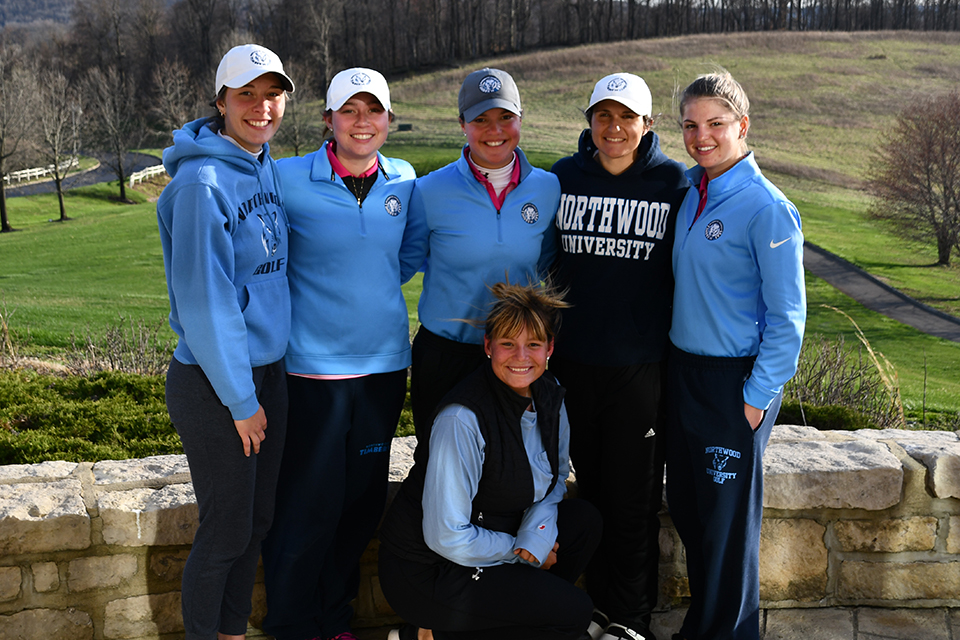 Women's Golf Finishes Sixth At GLIAC Championships