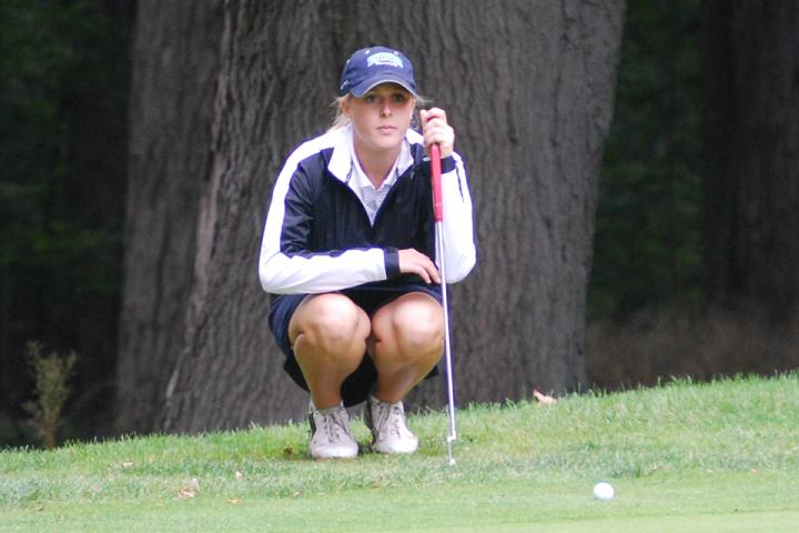 Women's Golf Competes At Beall Classic