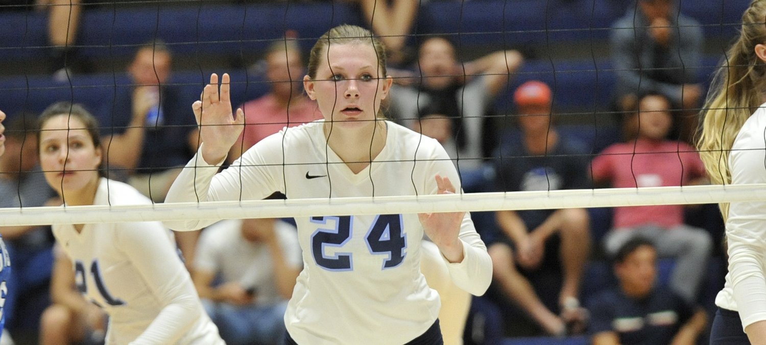 Volleyball Sweeps Lake Superior State