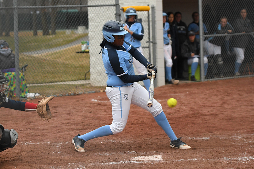 Softball Splits With Wayne State In Home Finale