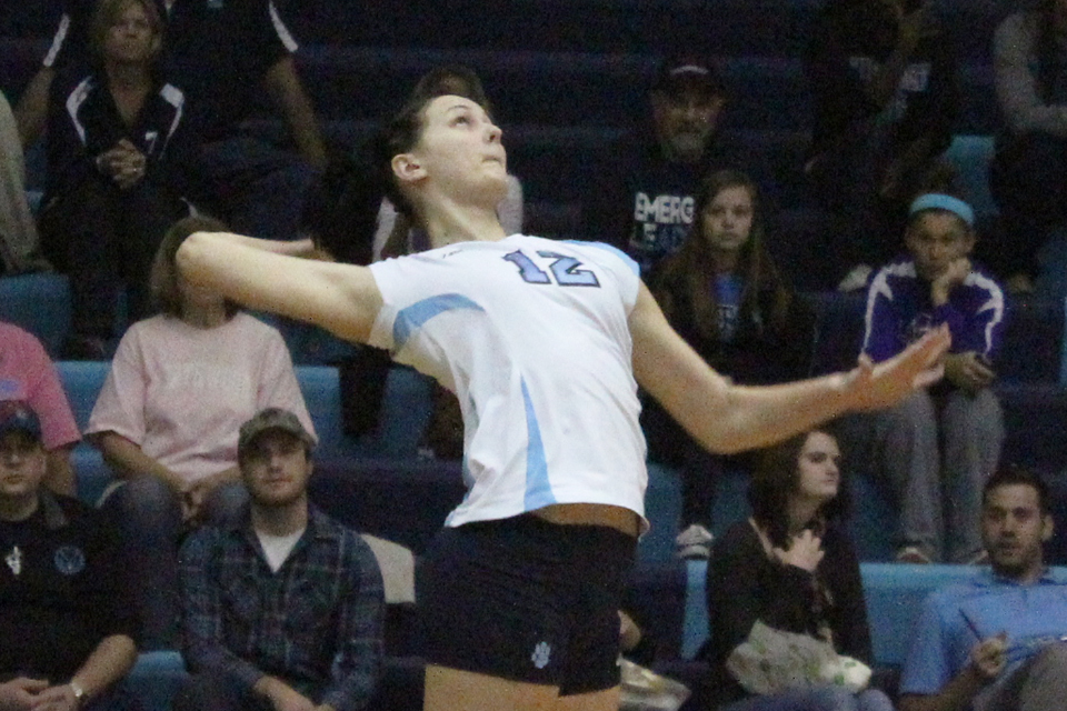 Volleyball Earns 3-2 Win Over Lewis To Open GLIAC/GLVC Crossover